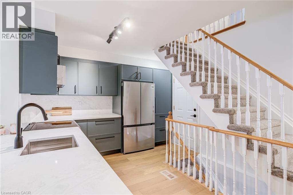 1050 Grand Boulevard Unit# 10, Halton, Ontario  L6H 2S5 - Photo 13 - 40804896