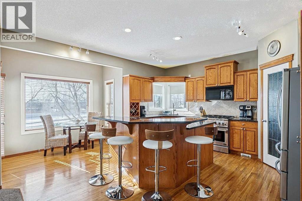 63 Evergreen Heights Sw, Calgary, Alberta  Y2Y 3A6 - Photo 8 - A2288146