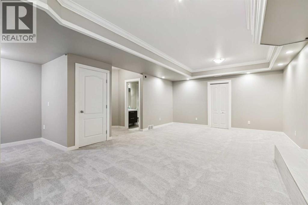 63 Evergreen Heights Sw, Calgary, Alberta  Y2Y 3A6 - Photo 36 - A2288146