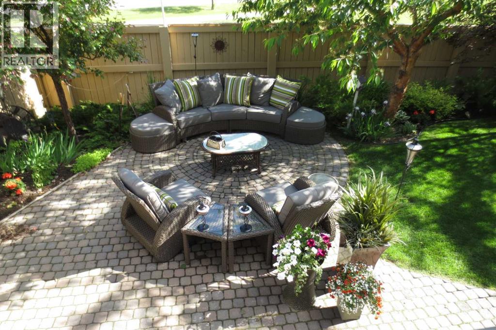 63 Evergreen Heights Sw, Calgary, Alberta  Y2Y 3A6 - Photo 48 - A2288146