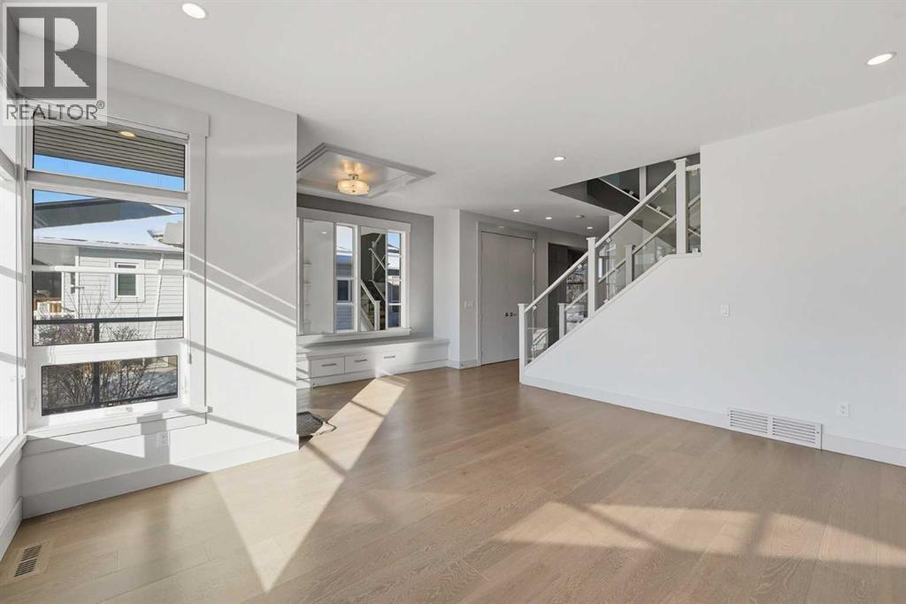 1716 28 Street Sw, Calgary, Alberta  T3C 1L9 - Photo 6 - A2288556