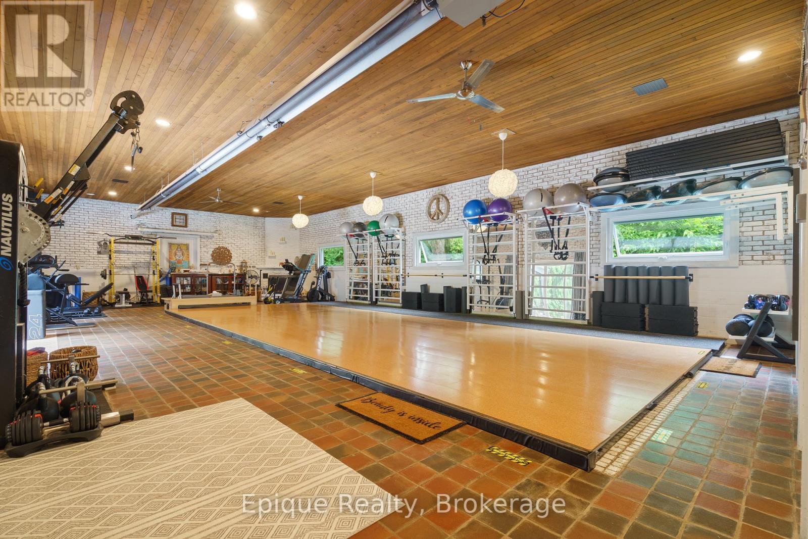 235 Concession 11 Road E, Hamilton, Ontario  L8B 1H7 - Photo 33 - X12821944