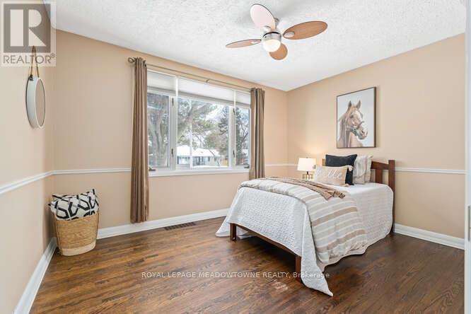 394 Wilson Avenue, Burlington, Ontario  L7L 2M9 - Photo 23 - W12822046