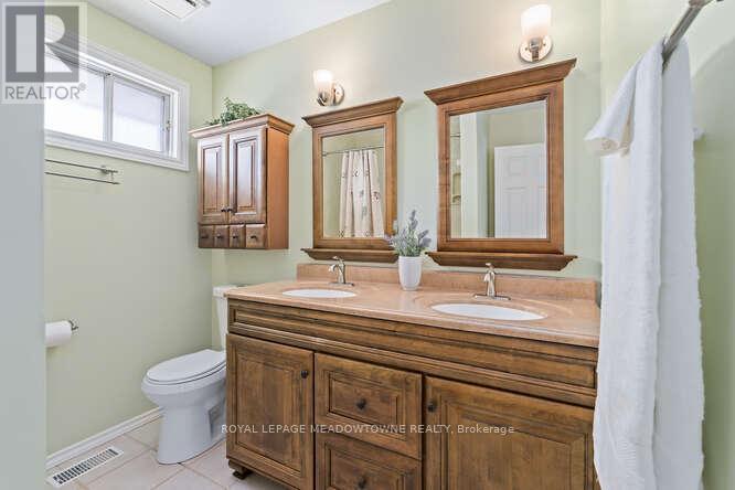 394 Wilson Avenue, Burlington, Ontario  L7L 2M9 - Photo 33 - W12822046