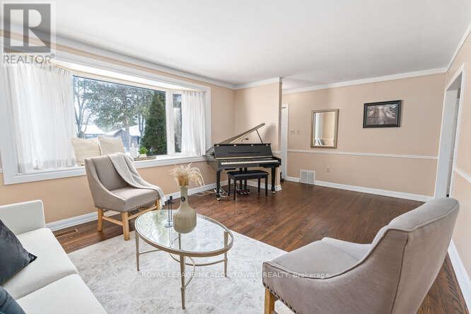 394 Wilson Avenue, Burlington, Ontario  L7L 2M9 - Photo 13 - W12822046