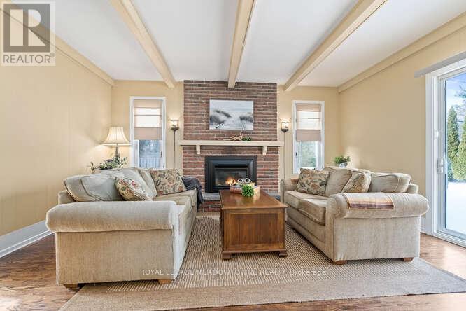 394 Wilson Avenue, Burlington, Ontario  L7L 2M9 - Photo 14 - W12822046