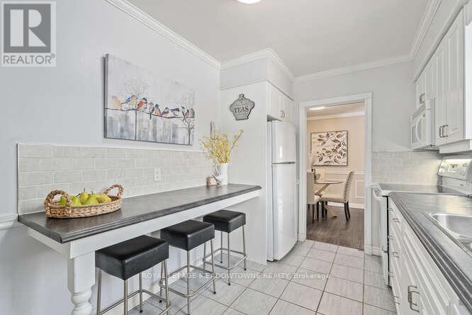 394 Wilson Avenue, Burlington, Ontario  L7L 2M9 - Photo 15 - W12822046