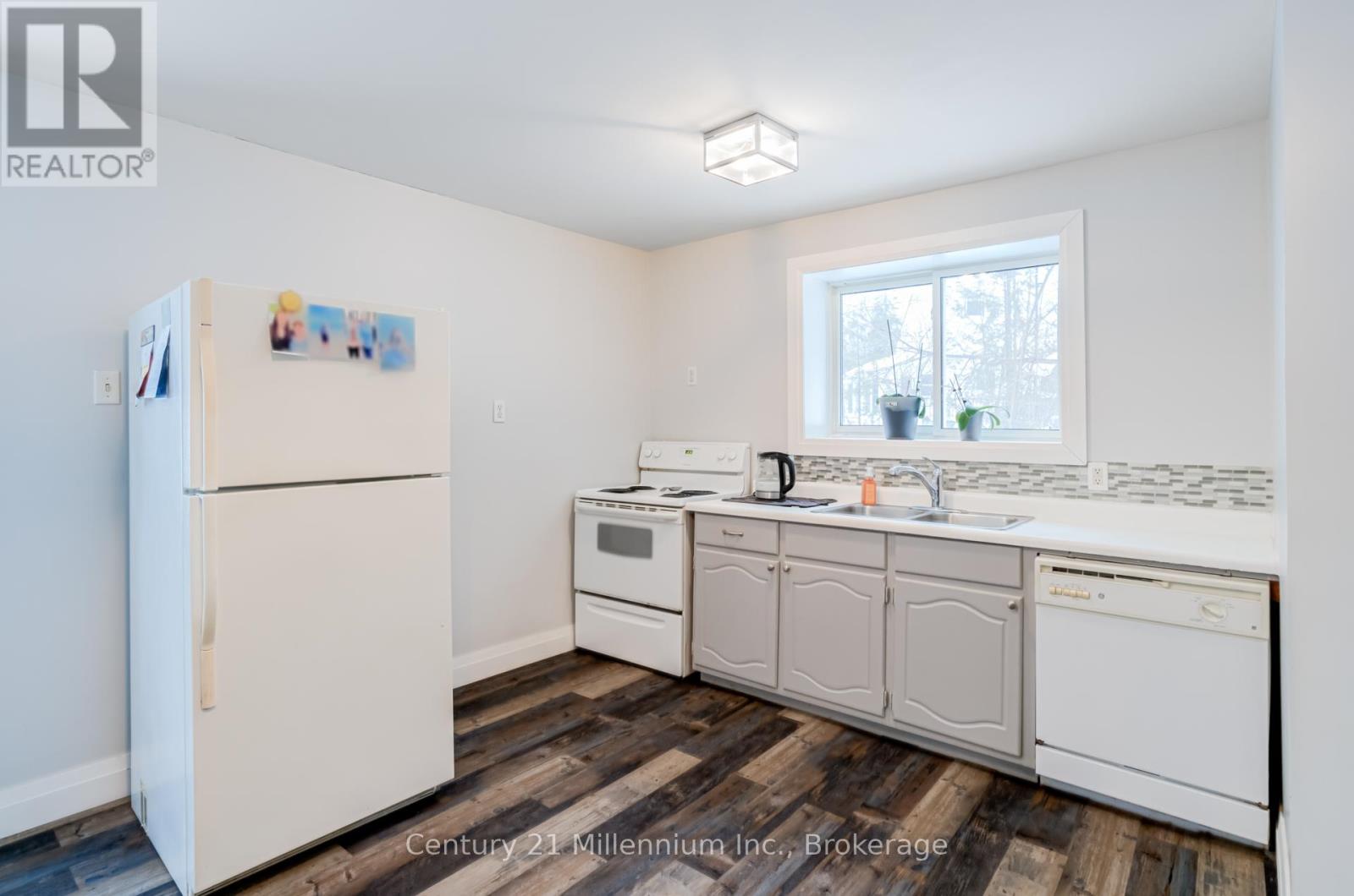 6 Burton Crescent, South Bruce Peninsula, Ontario N0H 2G0 - Photo 18 - X12822122