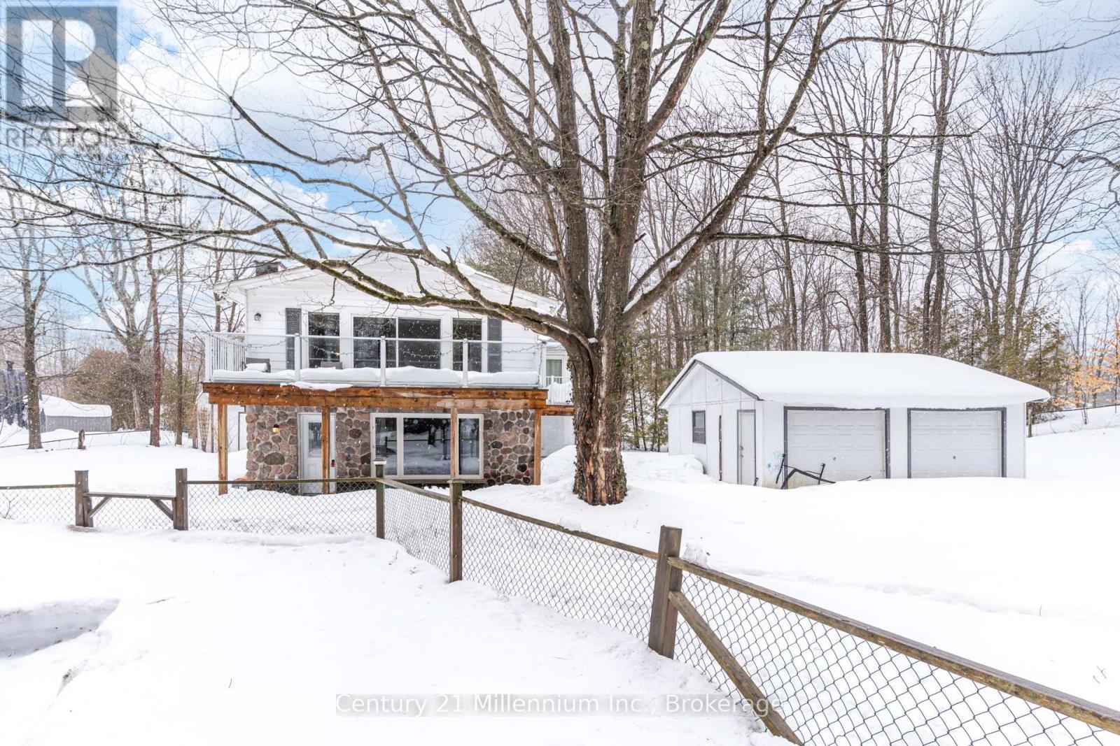 6 Burton Crescent, South Bruce Peninsula, Ontario N0H 2G0 - Photo 2 - X12822122