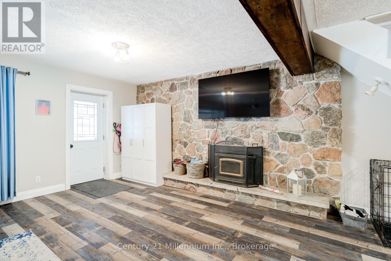 6 Burton Crescent, South Bruce Peninsula, Ontario N0H 2G0 - Photo 4 - X12822122