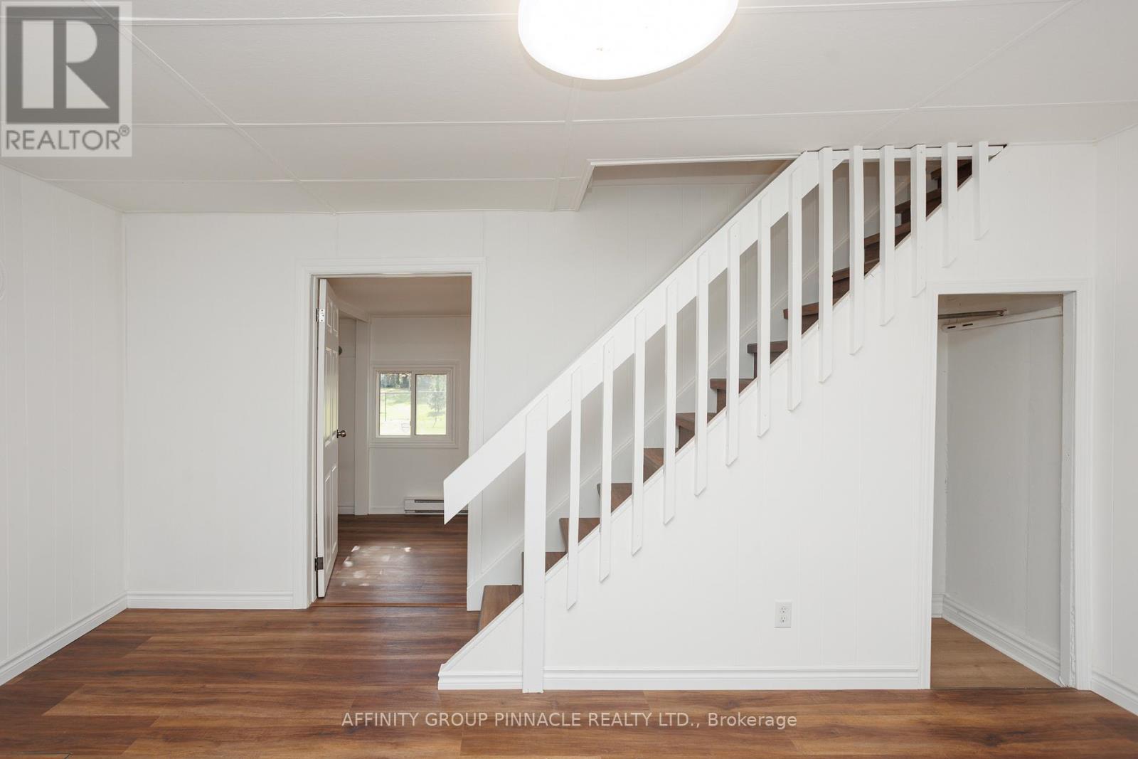 187 King Street W, Brock, Ontario  L0K 1A0 - Photo 32 - N12822334