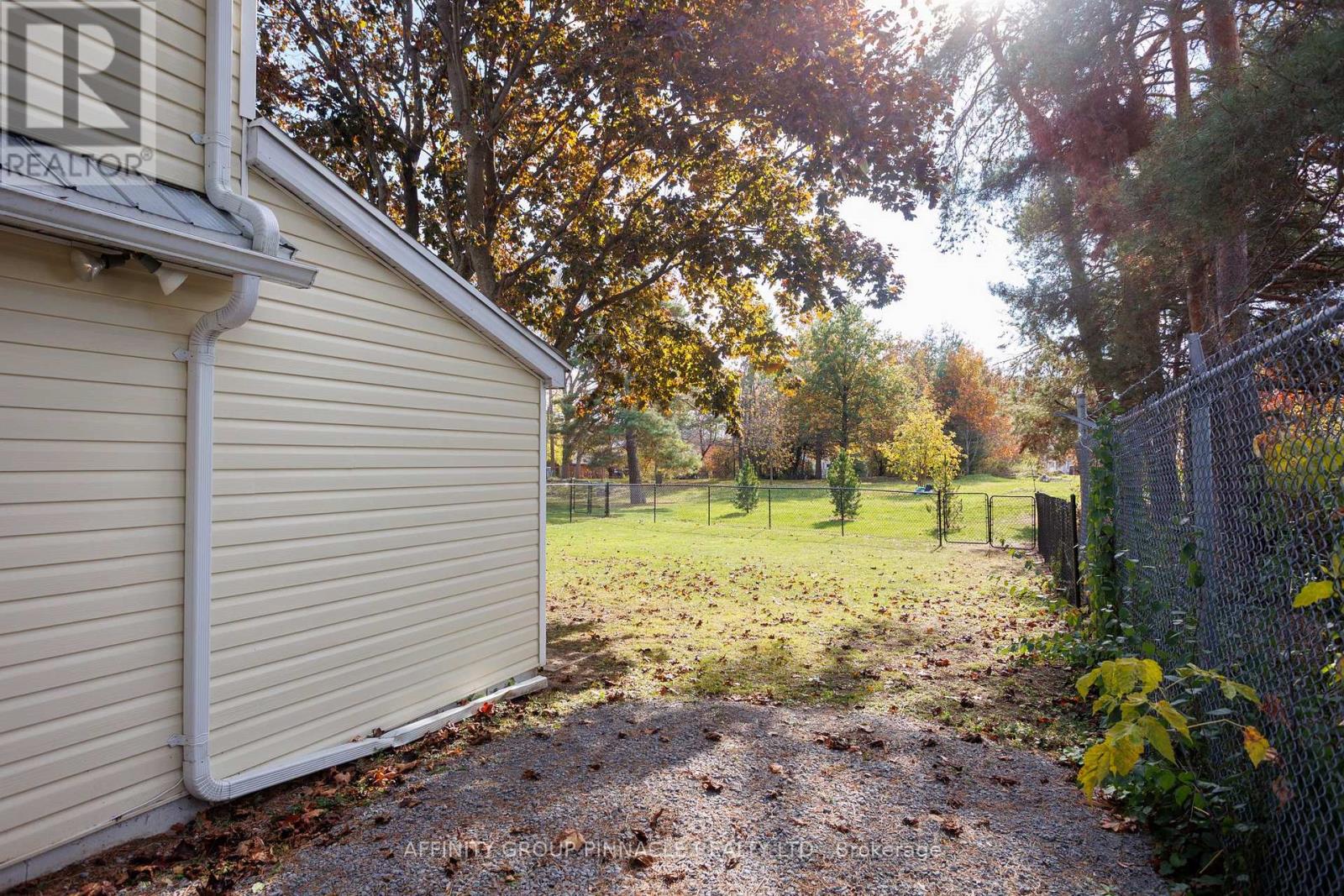 187 King Street W, Brock, Ontario  L0K 1A0 - Photo 7 - N12822334