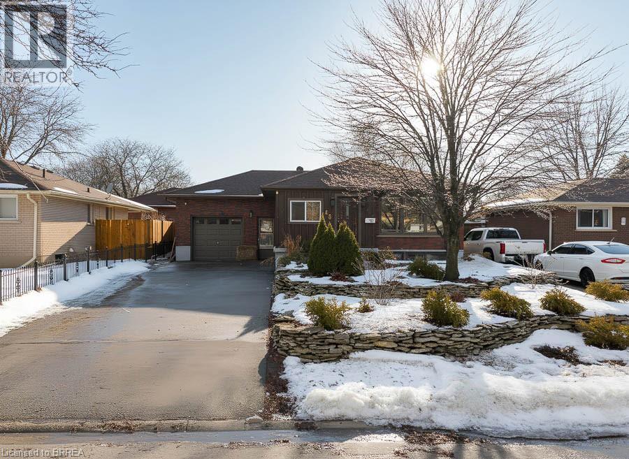 45 BUCKINGHAM Street, Brantford, Ontario