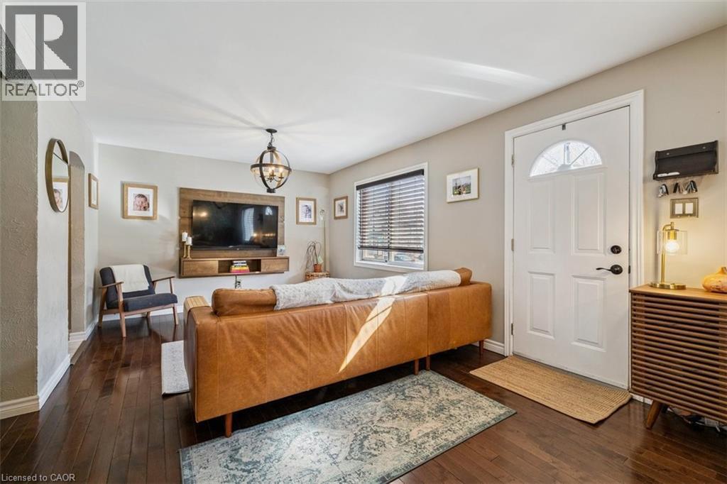 41 Baldwin Street, Dundas, Ontario  L9H 1A7 - Photo 4 - 40807880