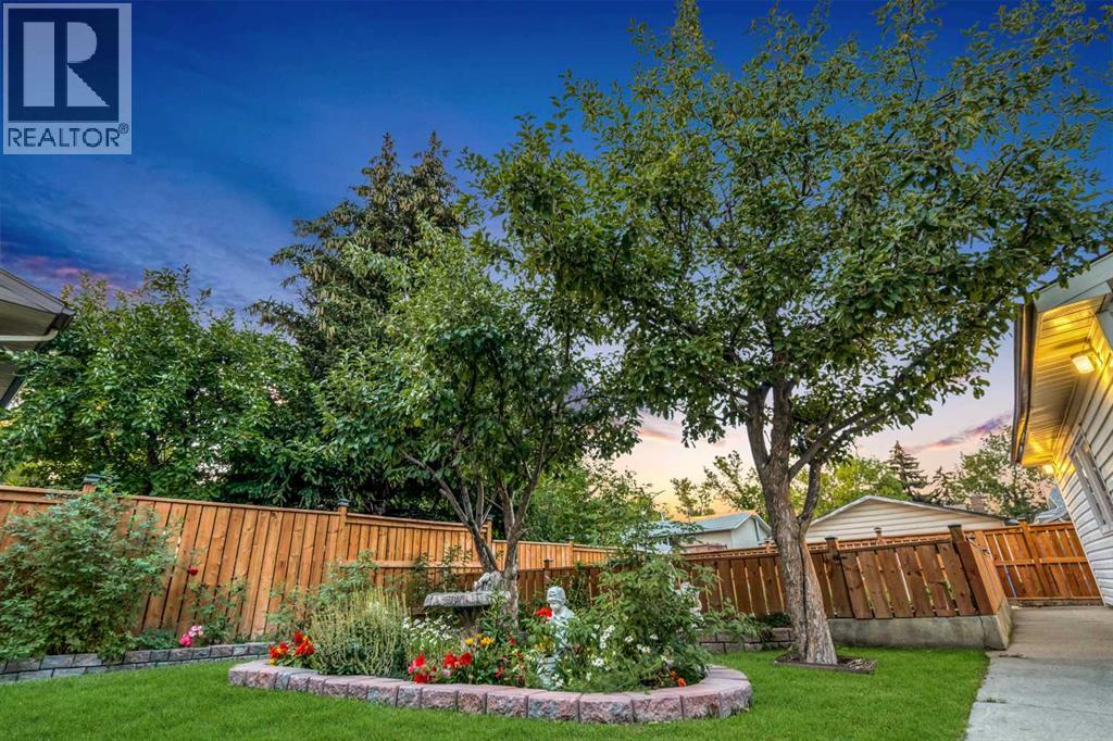 5004 Rundleview Road Ne, Calgary, Alberta  T1Y 1J4 - Photo 10 - A2288736