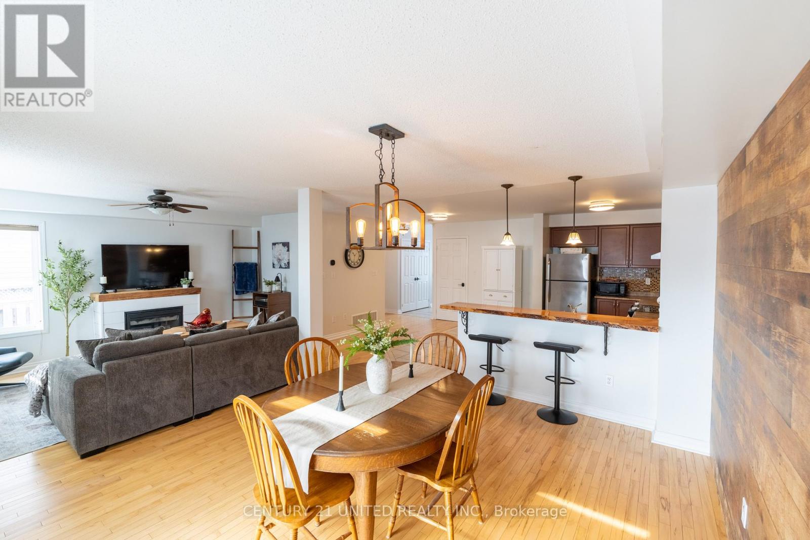 1360 Ireland Drive, Peterborough, Ontario  K9K 0B1 - Photo 5 - X12822104