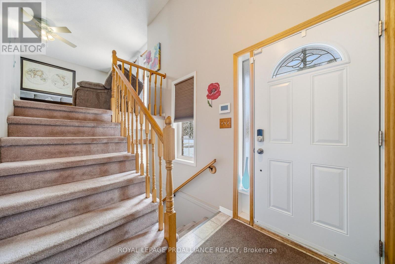 229 West Street, Quinte West, Ontario  K8V 2N1 - Photo 3 - X12822194