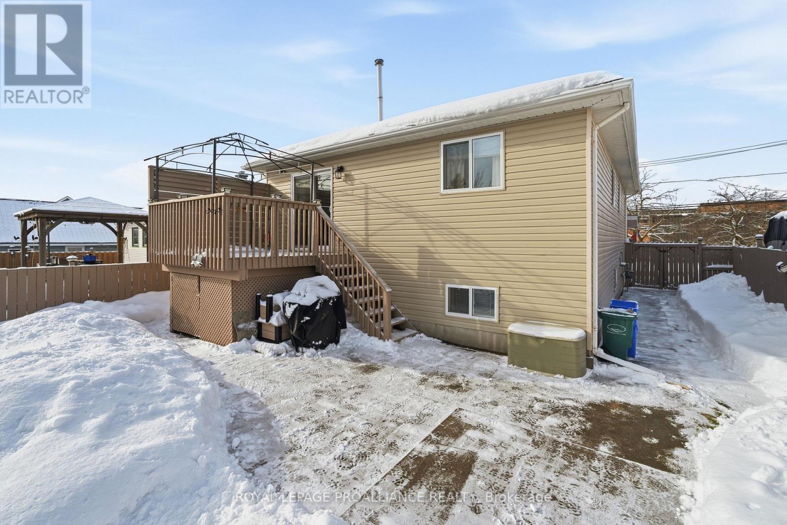 229 West Street, Quinte West, Ontario  K8V 2N1 - Photo 30 - X12822194