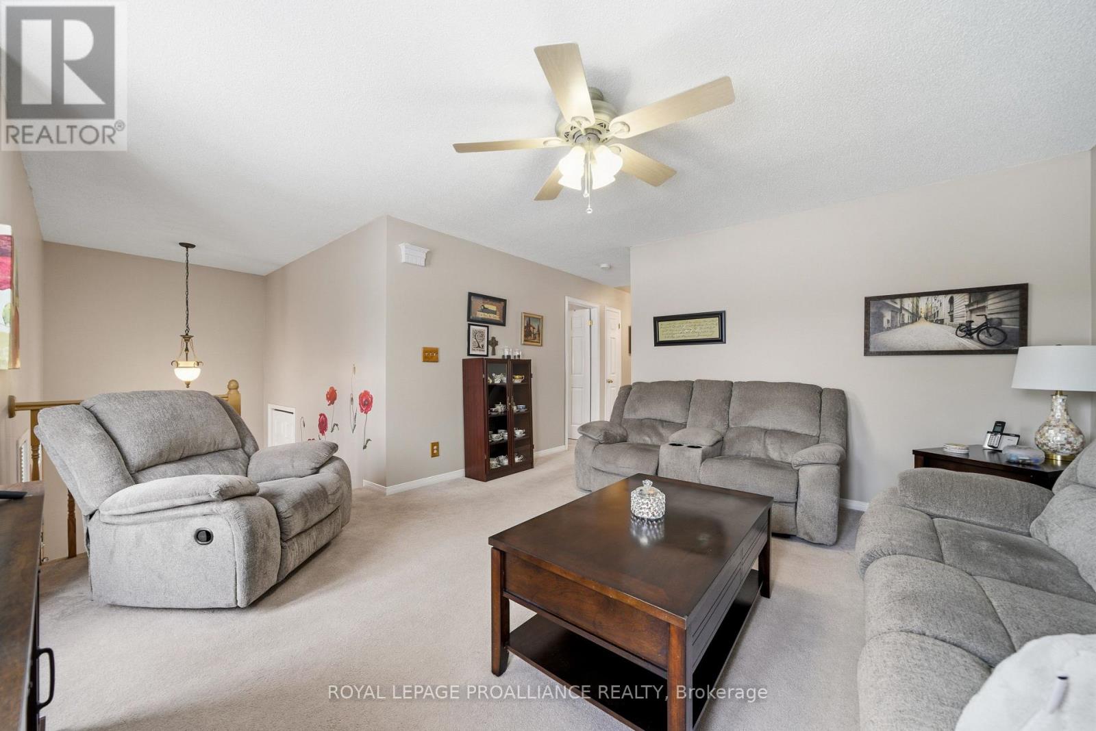 229 West Street, Quinte West, Ontario  K8V 2N1 - Photo 5 - X12822194