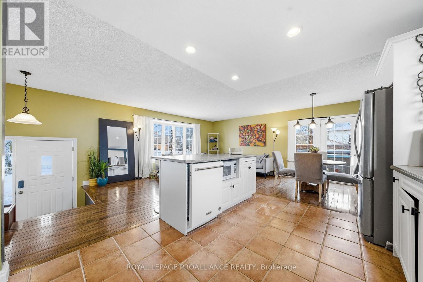 23 Diamond Crescent, Belleville, Ontario  K8N 5G5 - Photo 21 - X12822320