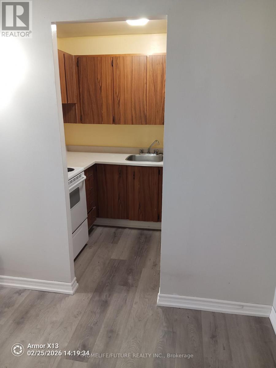 110 - 260 Academy Street, Loyalist, Ontario  K0K 1G0 - Photo 8 - X12817430