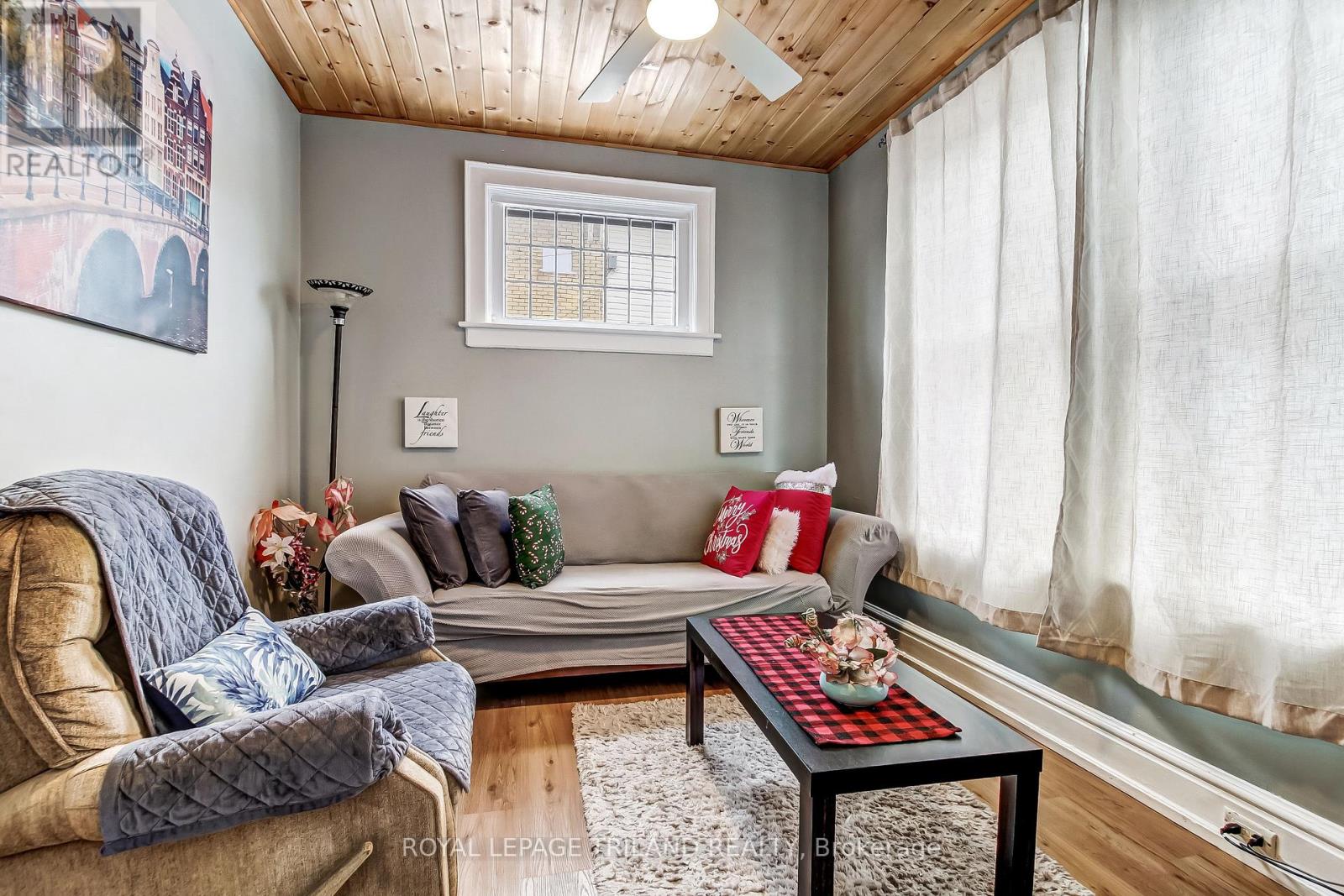 24 Flora Street, St. Thomas, Ontario  N5P 2X4 - Photo 4 - X12822062