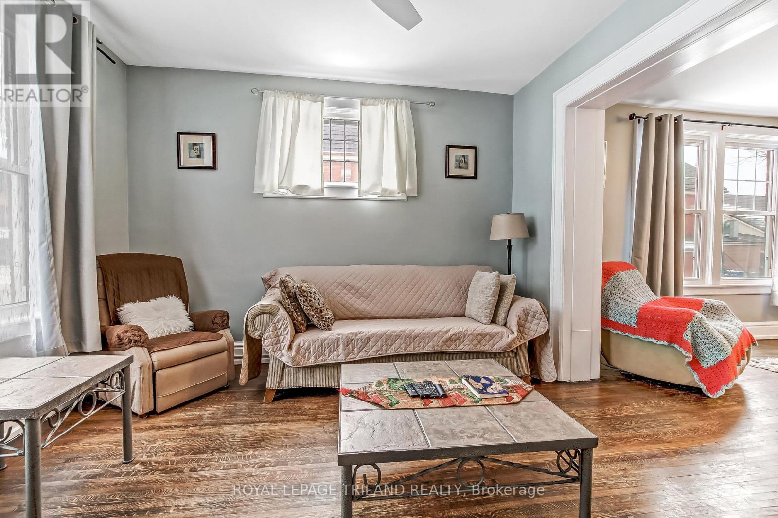 24 Flora Street, St. Thomas, Ontario  N5P 2X4 - Photo 5 - X12822062