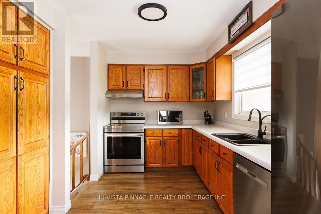 49 Main Street S, Bluewater, Ontario  N0M 1G0 - Photo 16 - X12822152