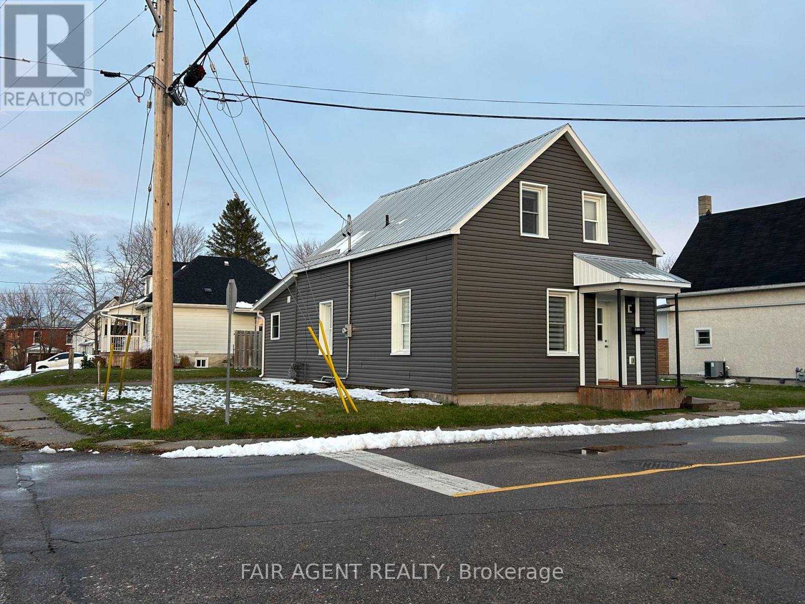 81 Bank Street S, Renfrew, Ontario  K7V 2E7 - Photo 2 - X12822260