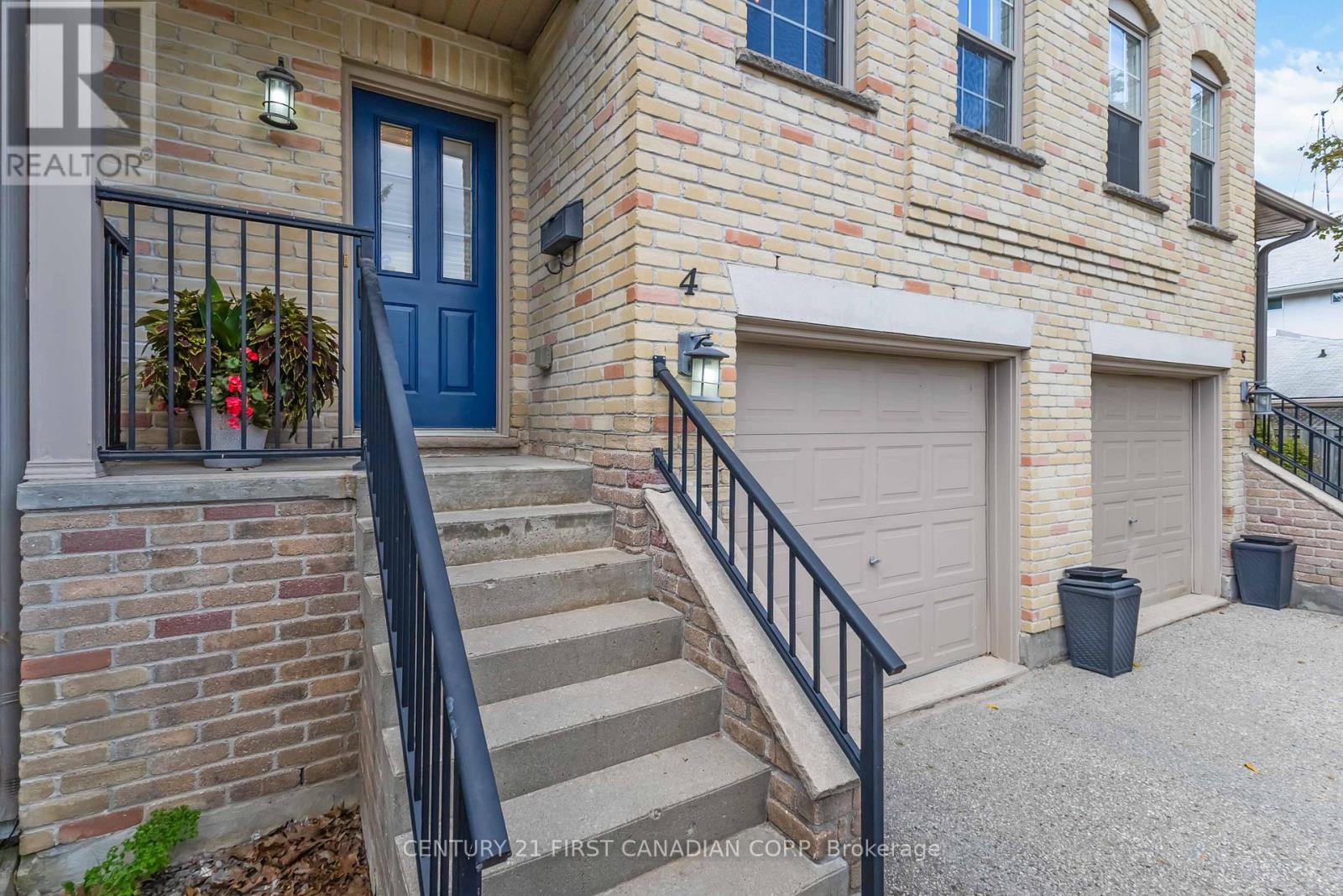 4 - 609 Colborne Street, London East, Ontario  N6B 2V3 - Photo 2 - X12822280