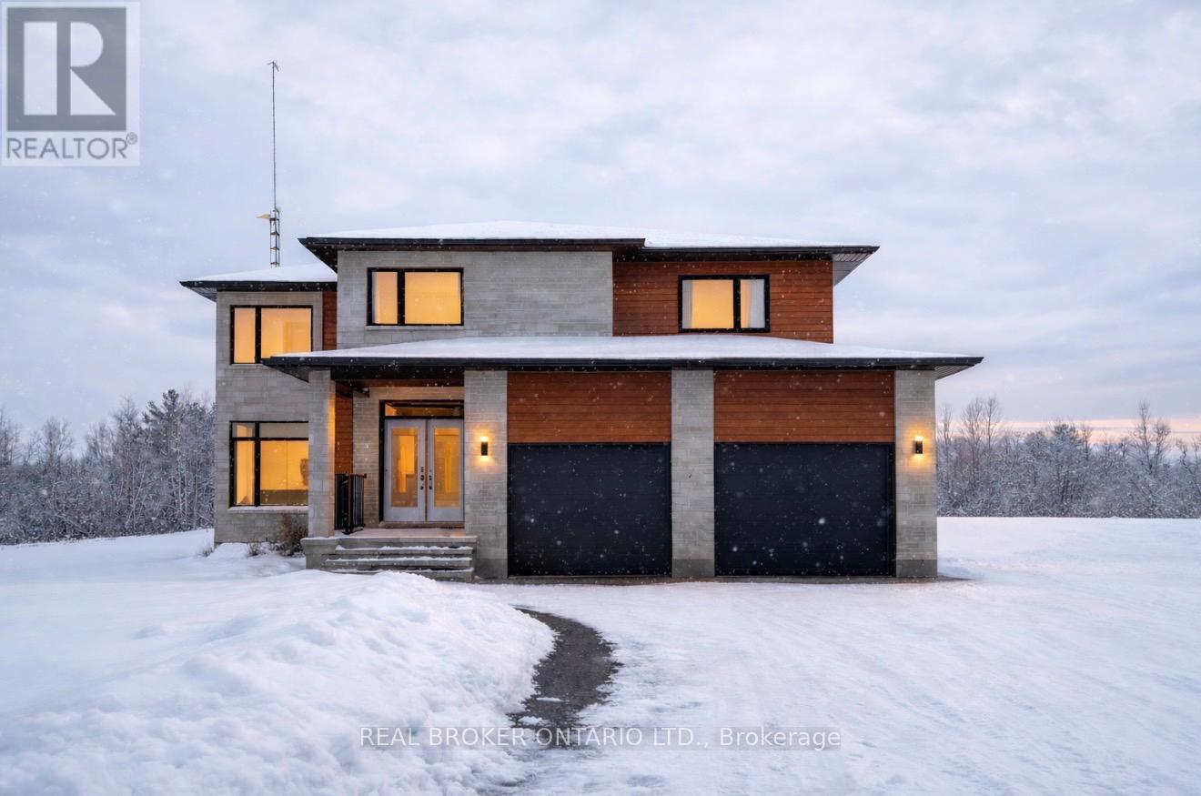 114 SMITH ROAD, North Grenville, Ontario