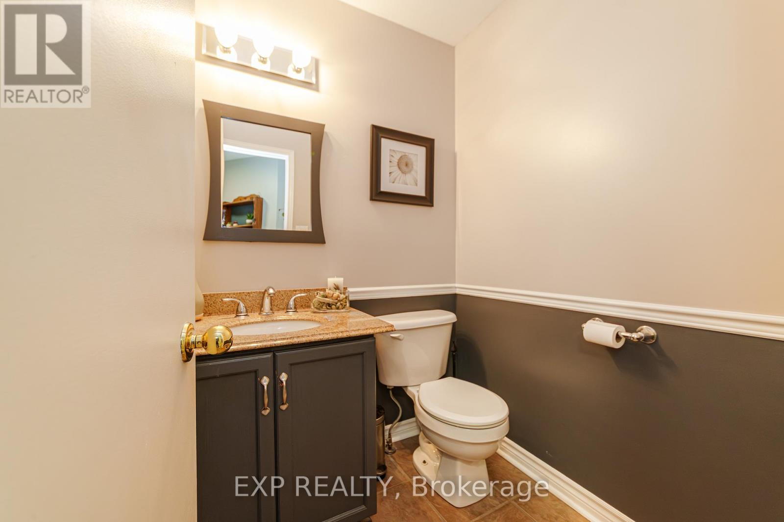 157 Huntersfield Drive, Ottawa, Ontario  K1T 3M1 - Photo 6 - X12822106