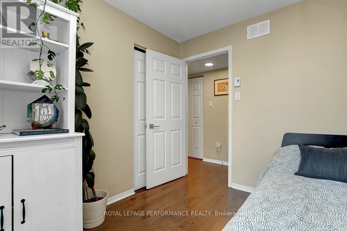 401d - 1 Columbus Avenue, Ottawa, Ontario  K1K 4L1 - Photo 32 - X12822286