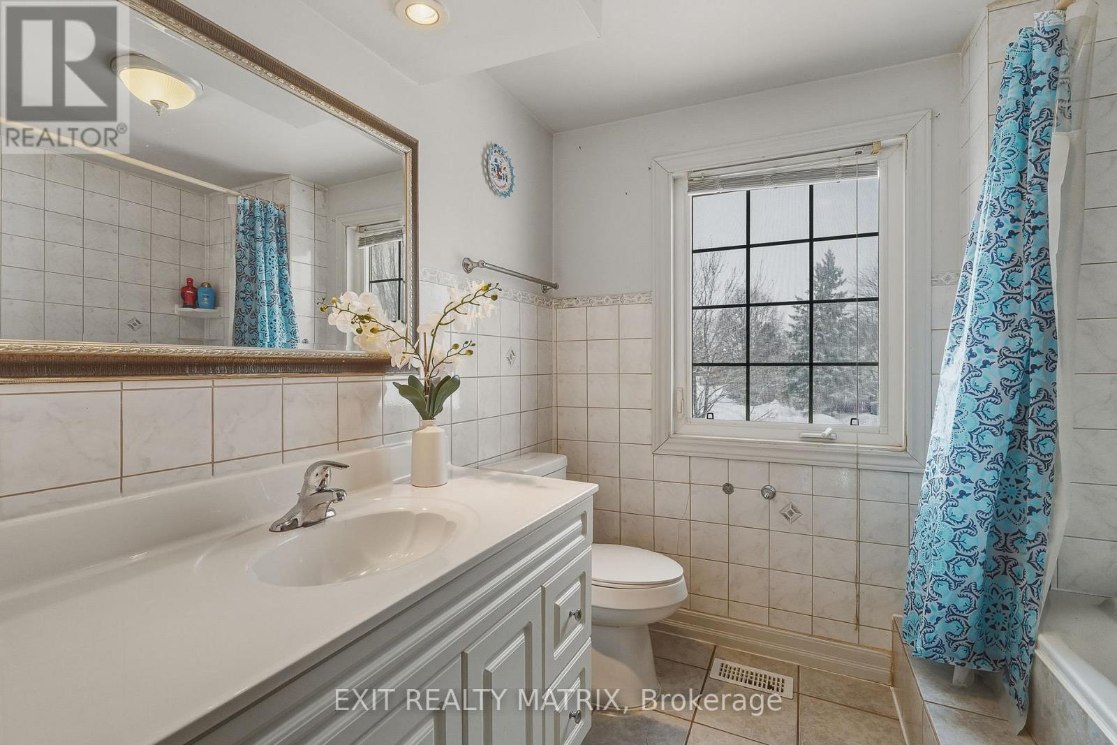 1123 Burgundy Lane, Ottawa, Ontario  K1C 2M9 - Photo 13 - X12822324