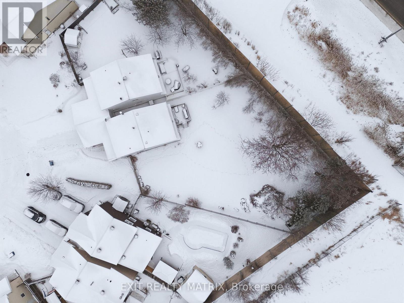 1123 Burgundy Lane, Ottawa, Ontario  K1C 2M9 - Photo 28 - X12822324