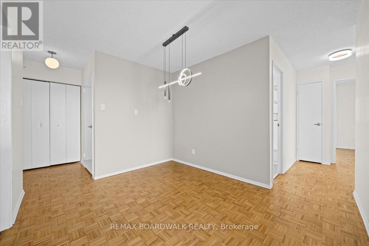 1507 - 158b Mcarthur Avenue, Ottawa, Ontario  K1L 8C9 - Photo 5 - X12822338