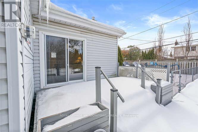 394 Wilson Avenue, Burlington, Ontario  L7L 2M9 - Photo 47 - W12822046