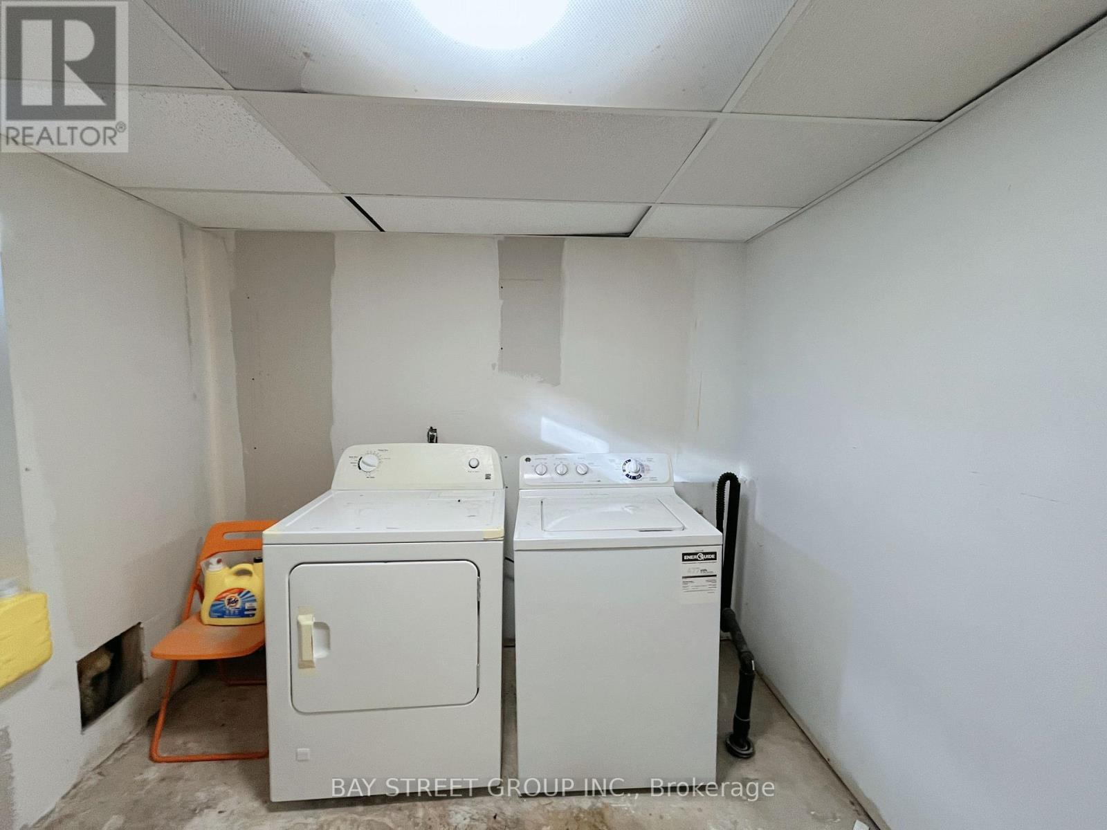 Lower - 12 Wakil Drive, St. Catharines, Ontario  L2T 3H8 - Photo 12 - X12822226