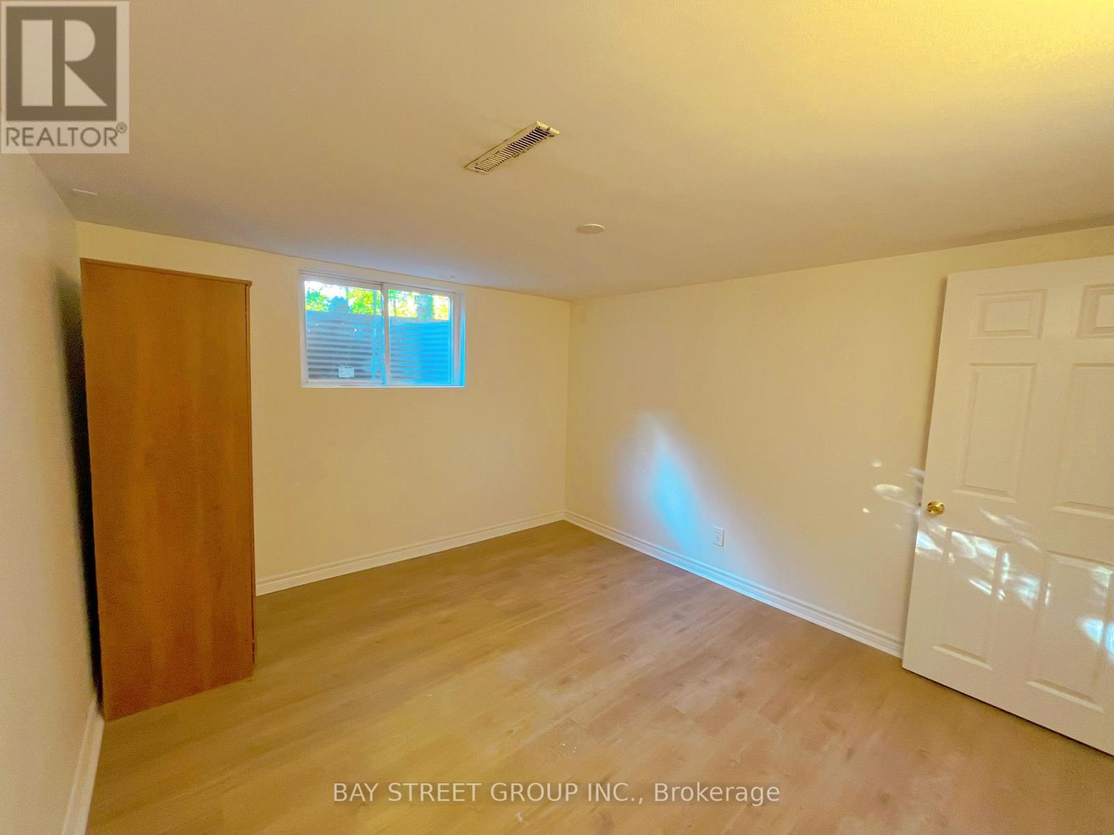 Lower - 12 Wakil Drive, St. Catharines, Ontario  L2T 3H8 - Photo 8 - X12822226