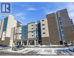 16 CONCORD Place Unit# 516, grimsby, Ontario
