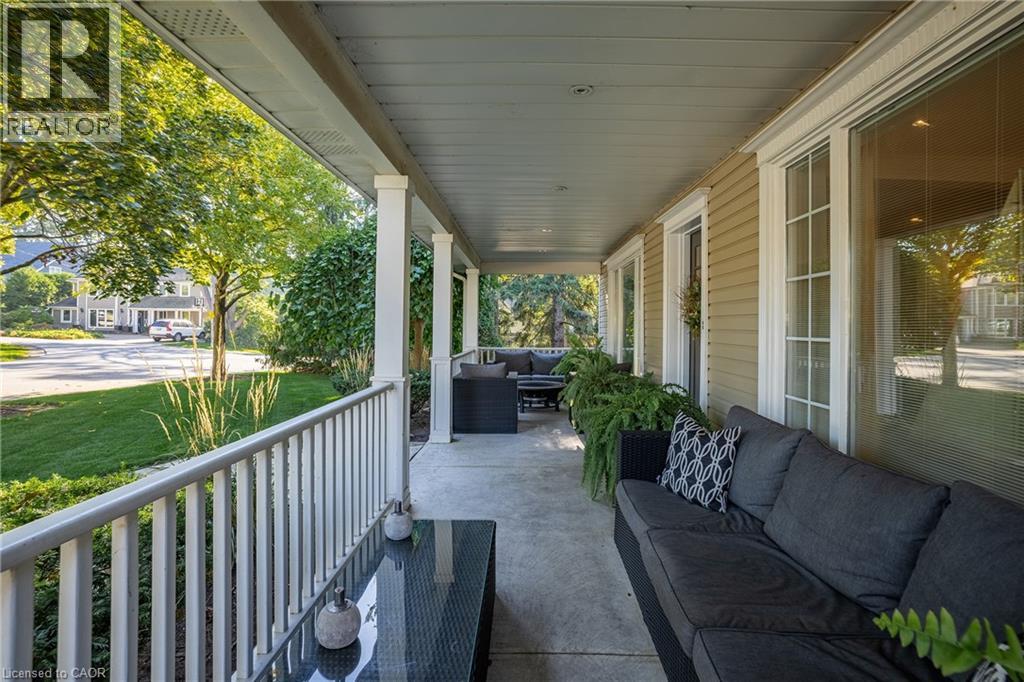 76 Brock Street, Oakville, Ontario  L6K 2Z1 - Photo 4 - 40794452