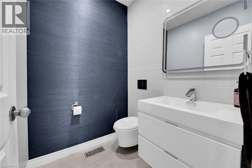 8 Chartwell Circle, Hamilton, Ontario  L9A 0B6 - Photo 20 - 40807129