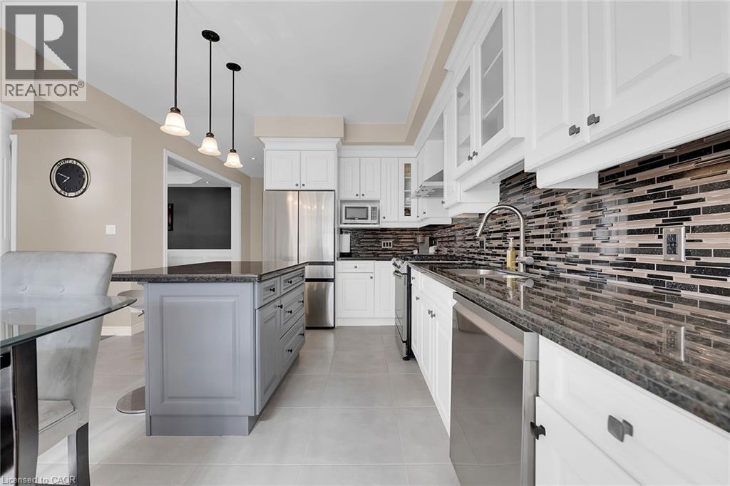 8 Chartwell Circle, Hamilton, Ontario  L9A 0B6 - Photo 5 - 40807129