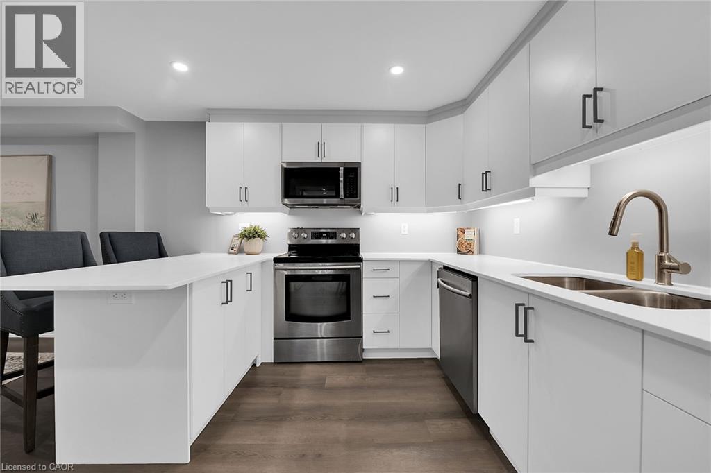 8 Chartwell Circle, Hamilton, Ontario  L9A 0B6 - Photo 39 - 40807129