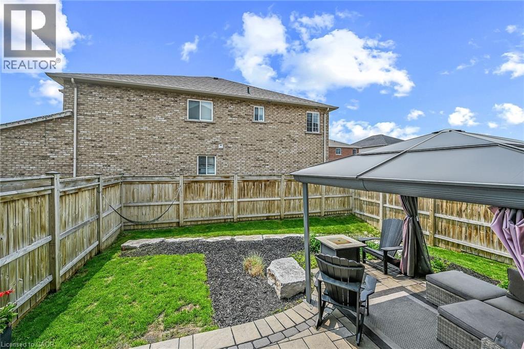 8 Chartwell Circle, Hamilton, Ontario  L9A 0B6 - Photo 46 - 40807129