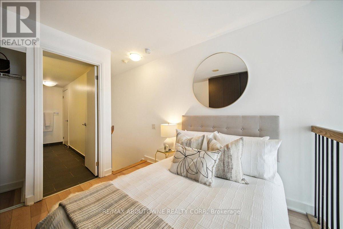 717 - 5 Hanna Avenue, Toronto, Ontario  M6K 1W8 - Photo 12 - C12822056