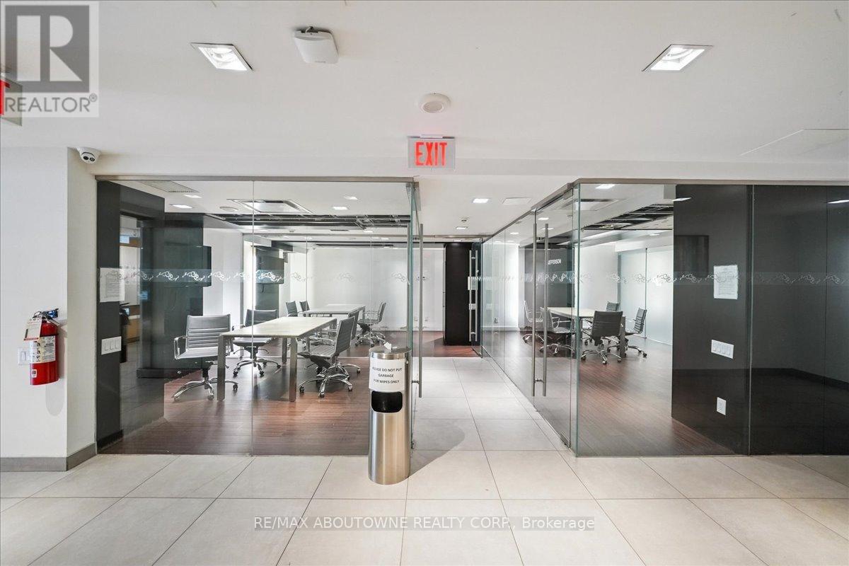 717 - 5 Hanna Avenue, Toronto, Ontario  M6K 1W8 - Photo 25 - C12822056