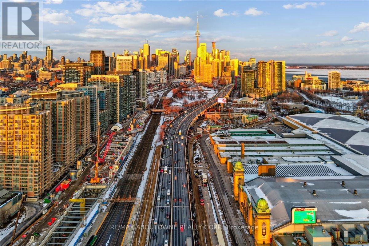 717 - 5 Hanna Avenue, Toronto, Ontario  M6K 1W8 - Photo 27 - C12822056