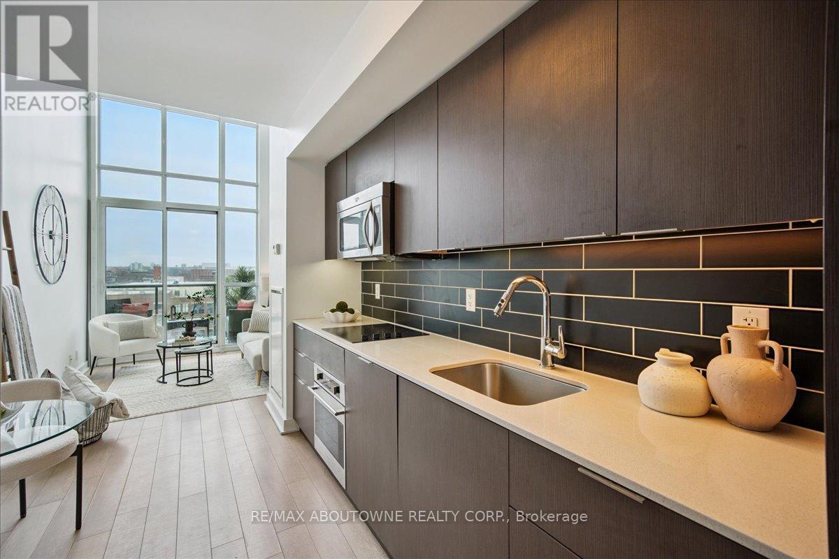 717 - 5 Hanna Avenue, Toronto, Ontario  M6K 1W8 - Photo 8 - C12822056