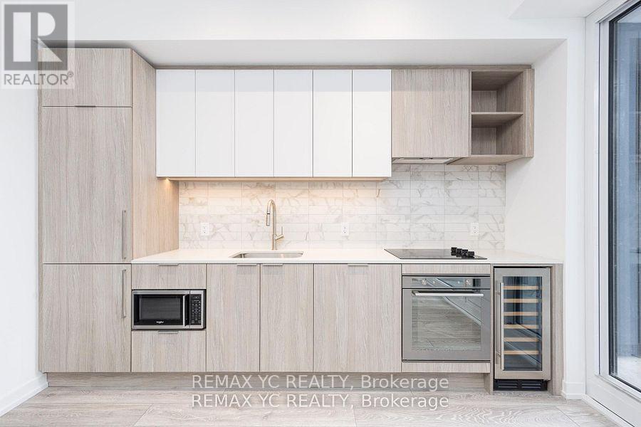 706 - 2020 Bathurst Street, Toronto (Humewood-Cedarvale), Ontario  M5P 0A6 - Photo 6 - C12822110